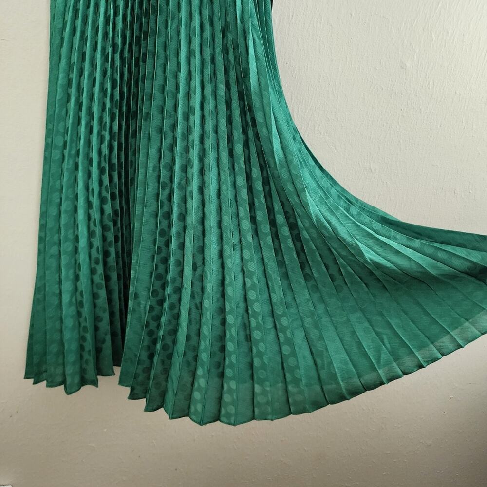 Max Studio Jade Green Pleated Satin Polka Dot Midi Dress NWT Flutter Sleeve Sm - Picture 10 of 12